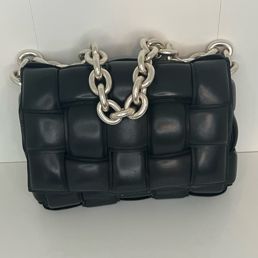 Bottega Veneta chain cassette bag black